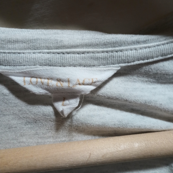 Parisian girl shopping with gems decorating the building. Size large. - Picture 2 of 8